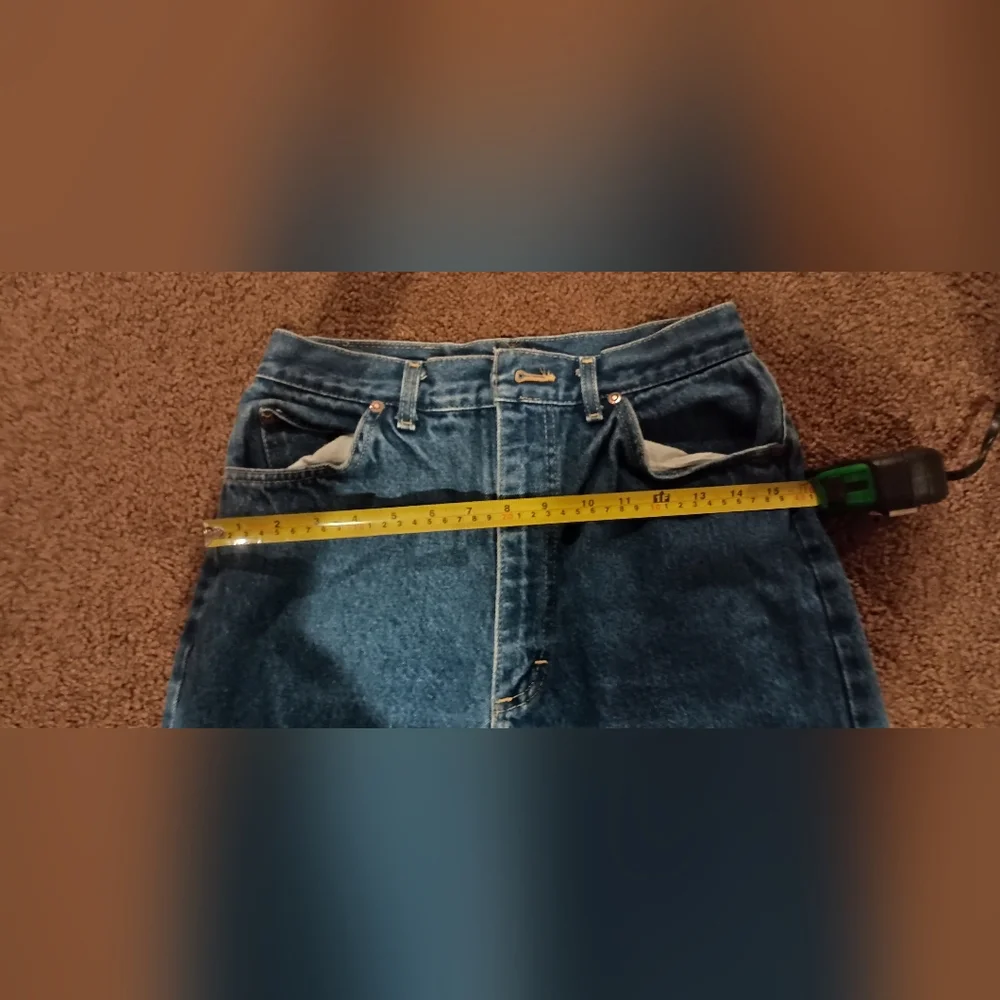 Lee Riders Cuffed Capris - Picture 4 of 6